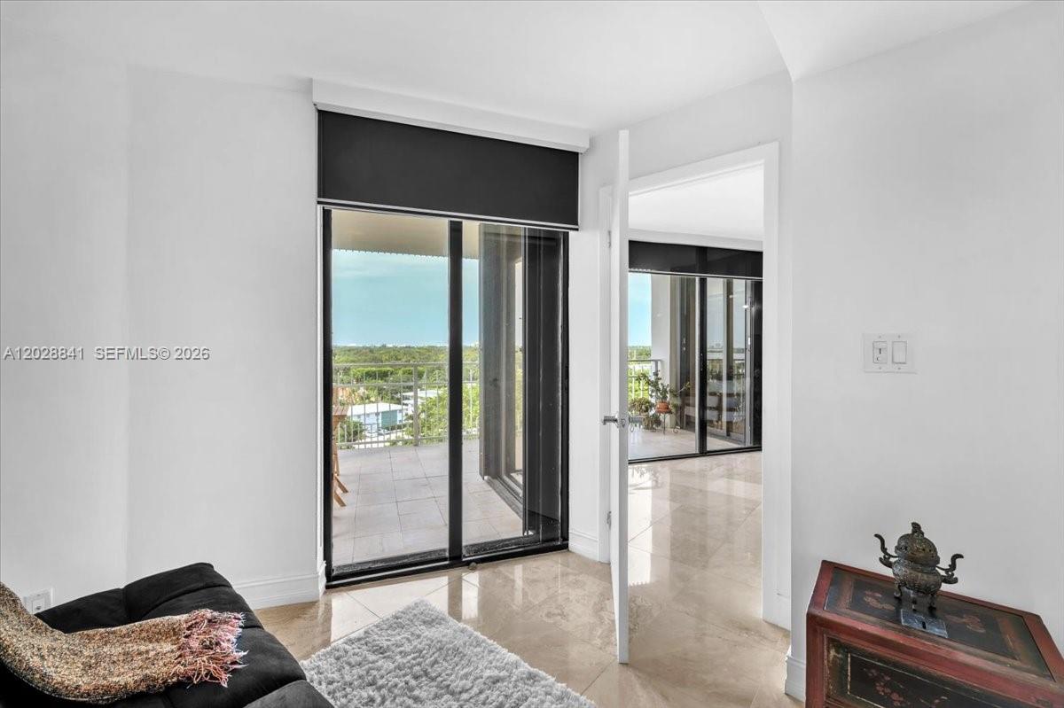 2000 Towerside Terrace