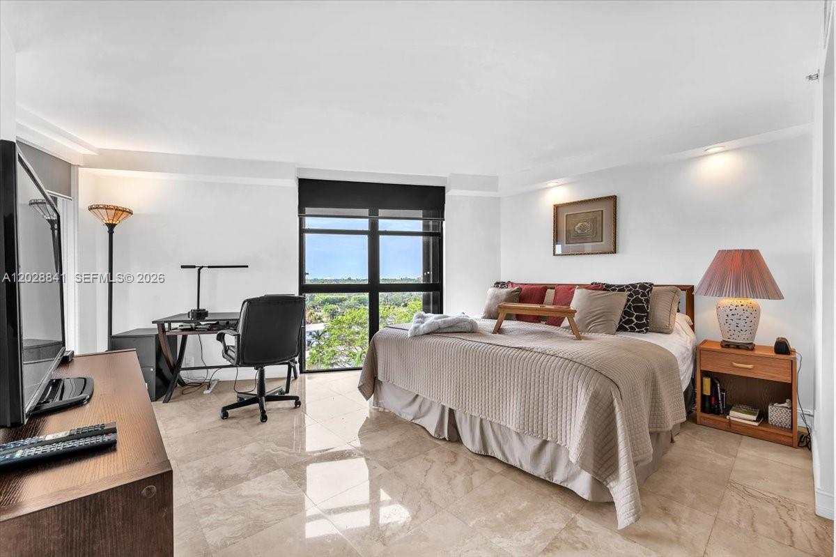 2000 Towerside Terrace