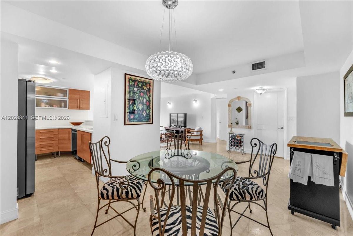 2000 Towerside Terrace