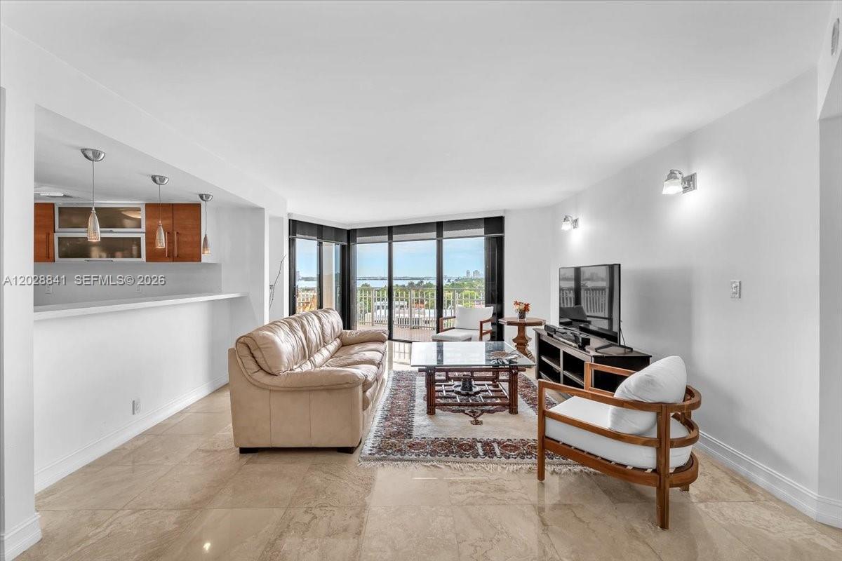 2000 Towerside Terrace