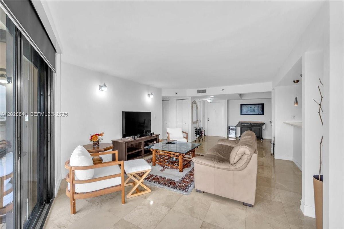2000 Towerside Terrace