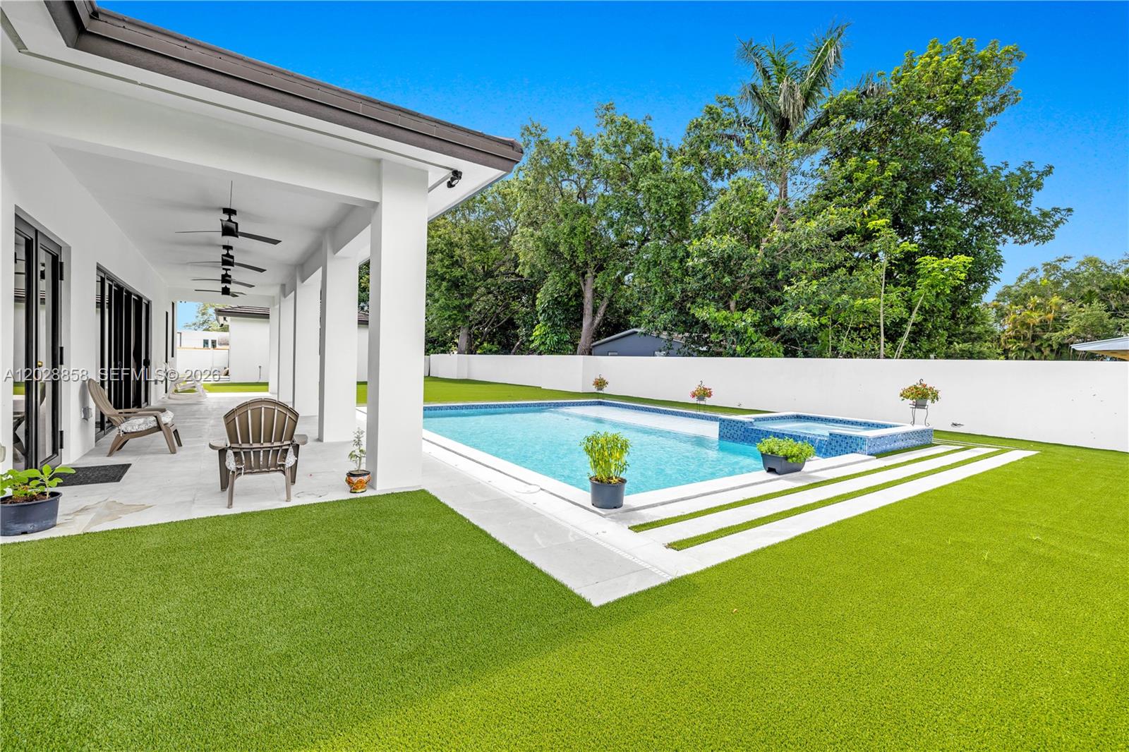 152 NW 165th Street