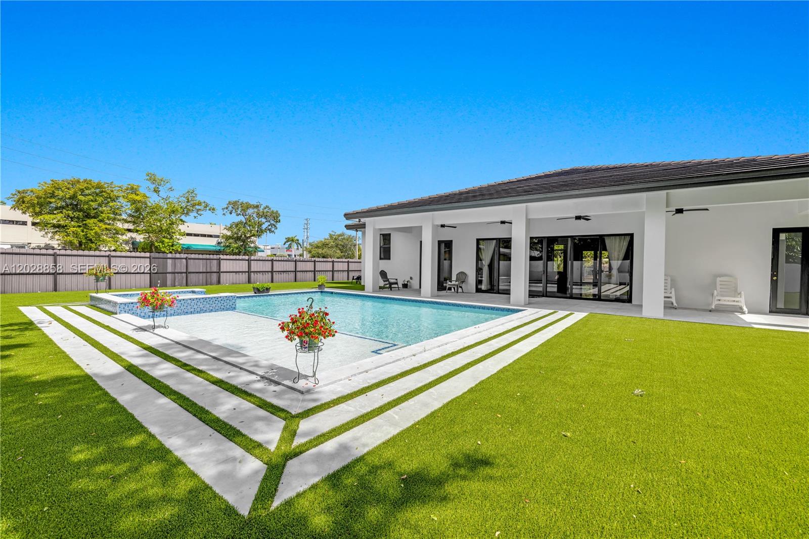 152 NW 165th Street