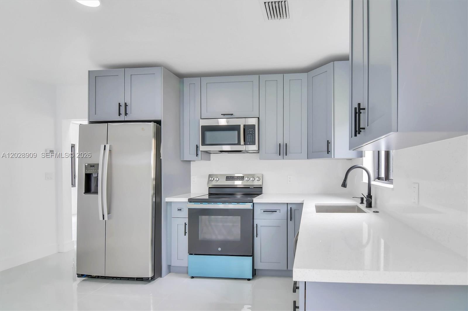 85 SW 30th Avenue