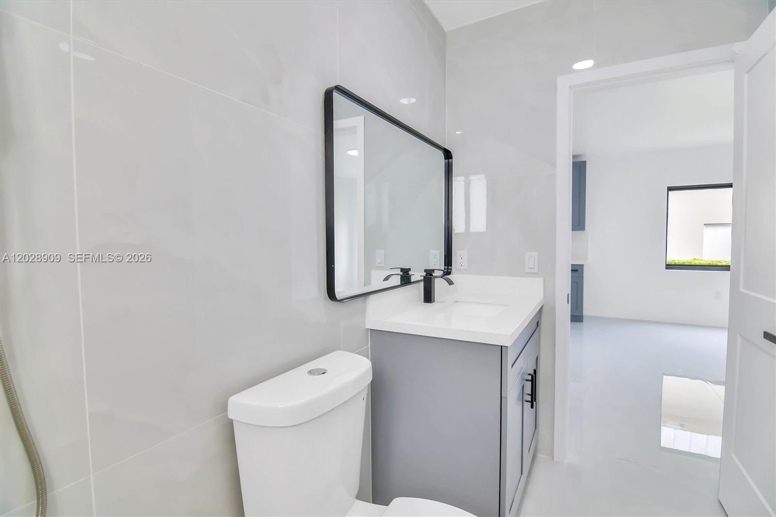 85 SW 30th Avenue