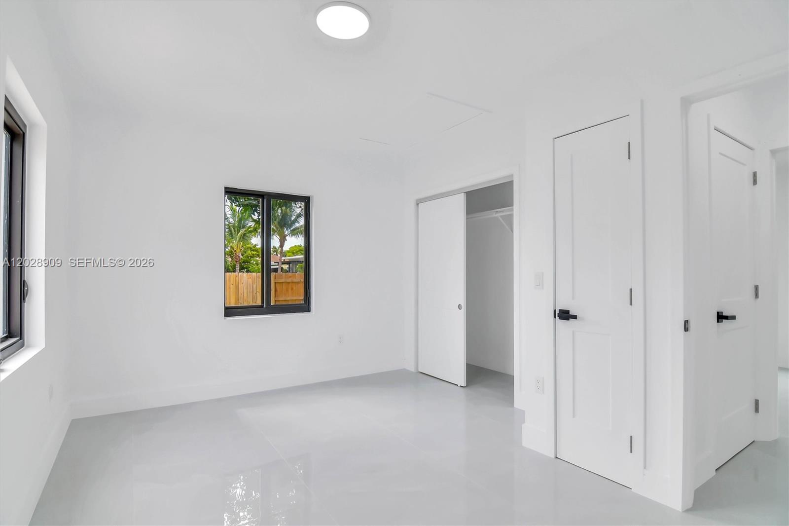 85 SW 30th Avenue