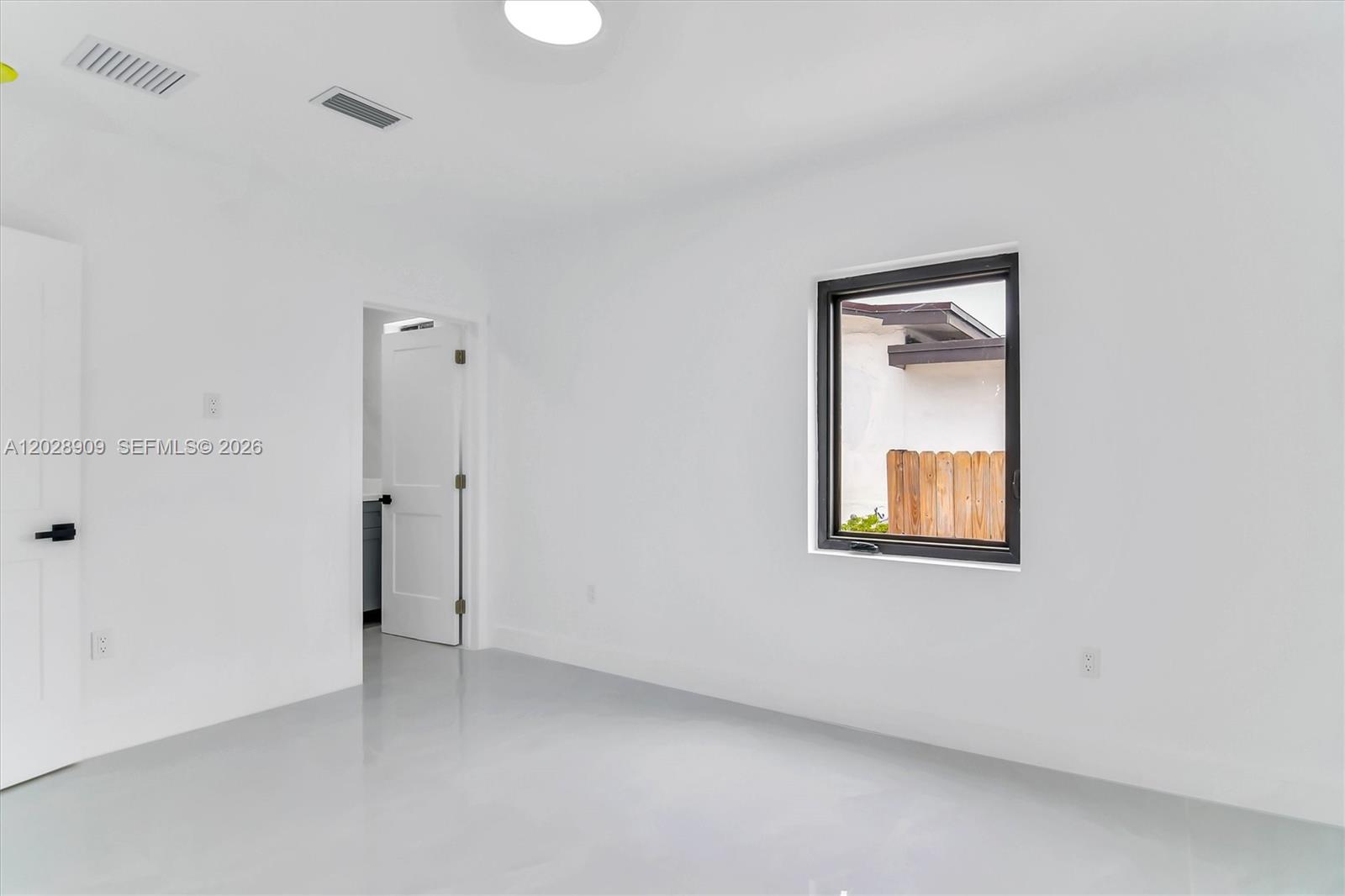 85 SW 30th Avenue