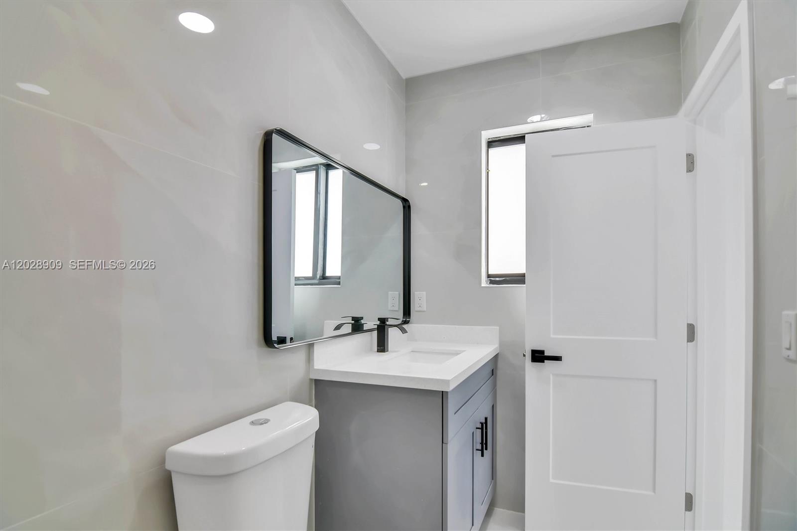 85 SW 30th Avenue