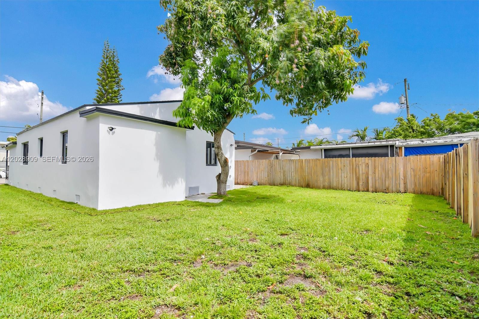 85 SW 30th Avenue