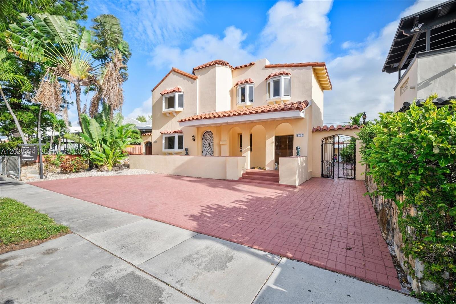 1727 SW 11th Terrace
