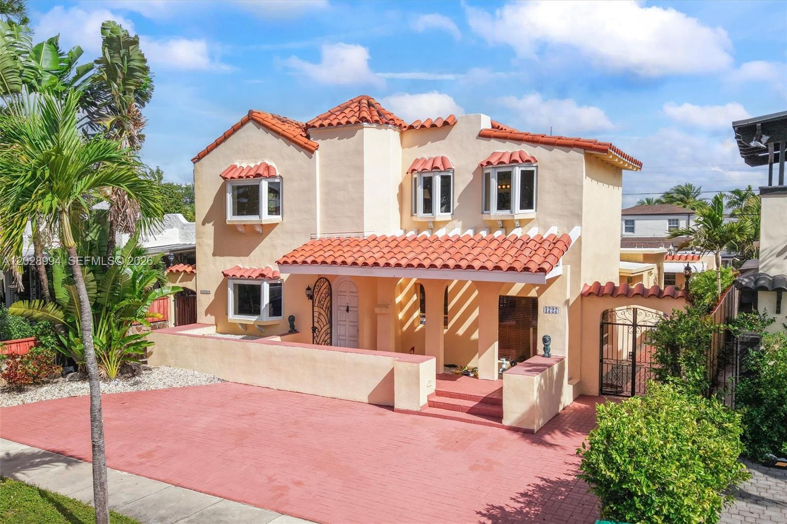 1727 SW 11th Terrace