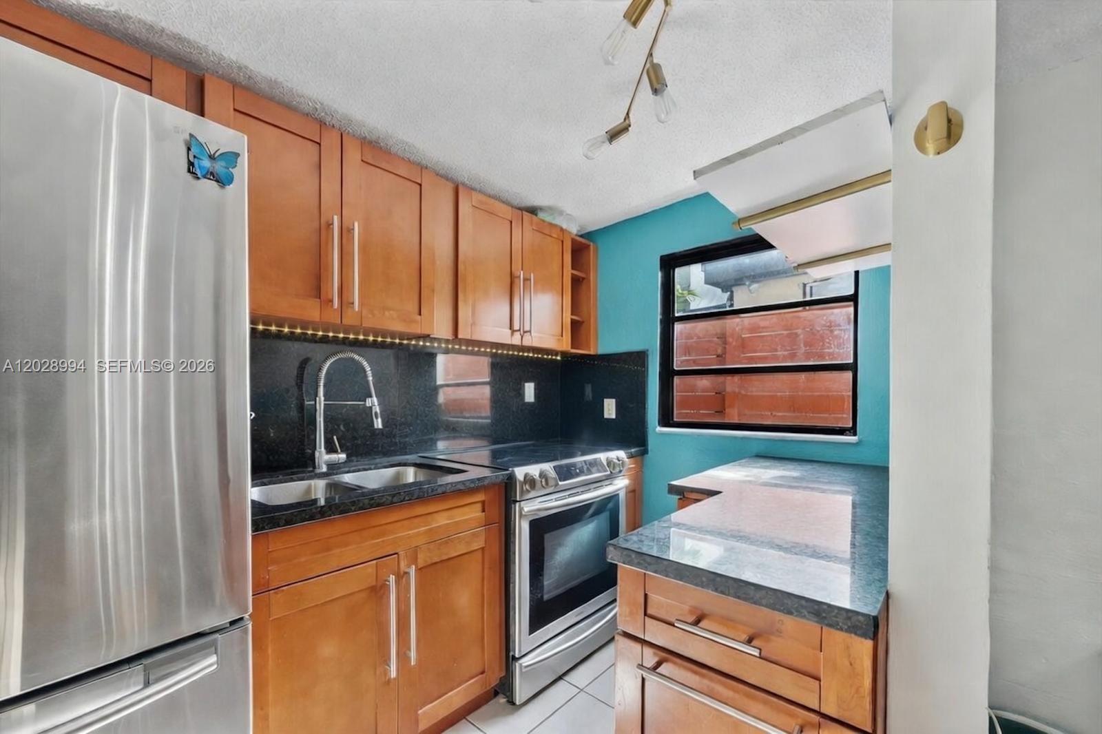 1727 SW 11th Terrace