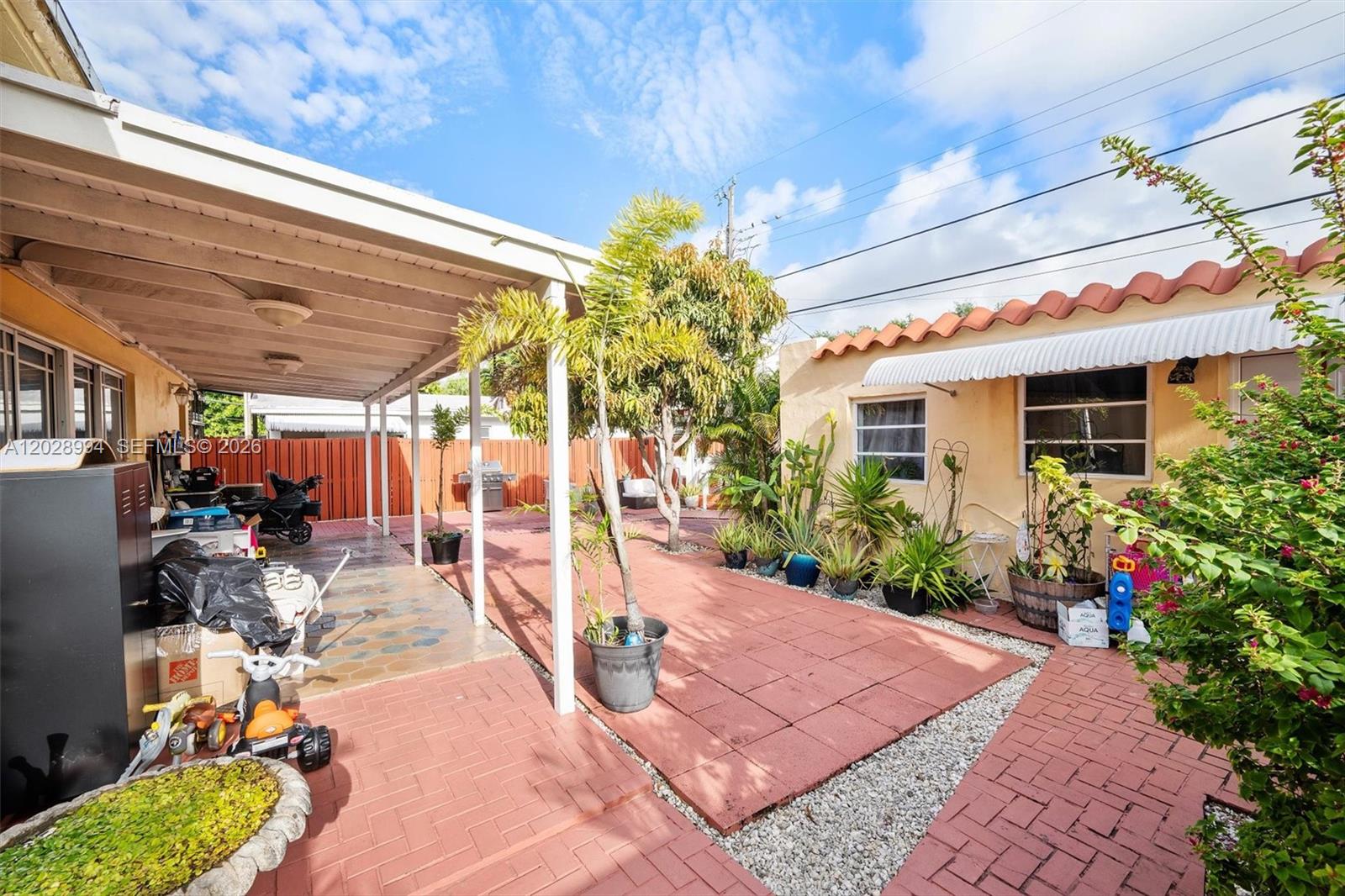 1727 SW 11th Terrace