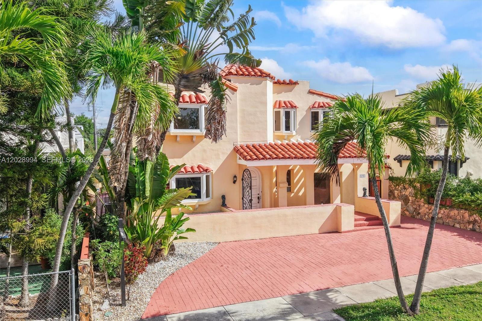 1727 SW 11th Terrace