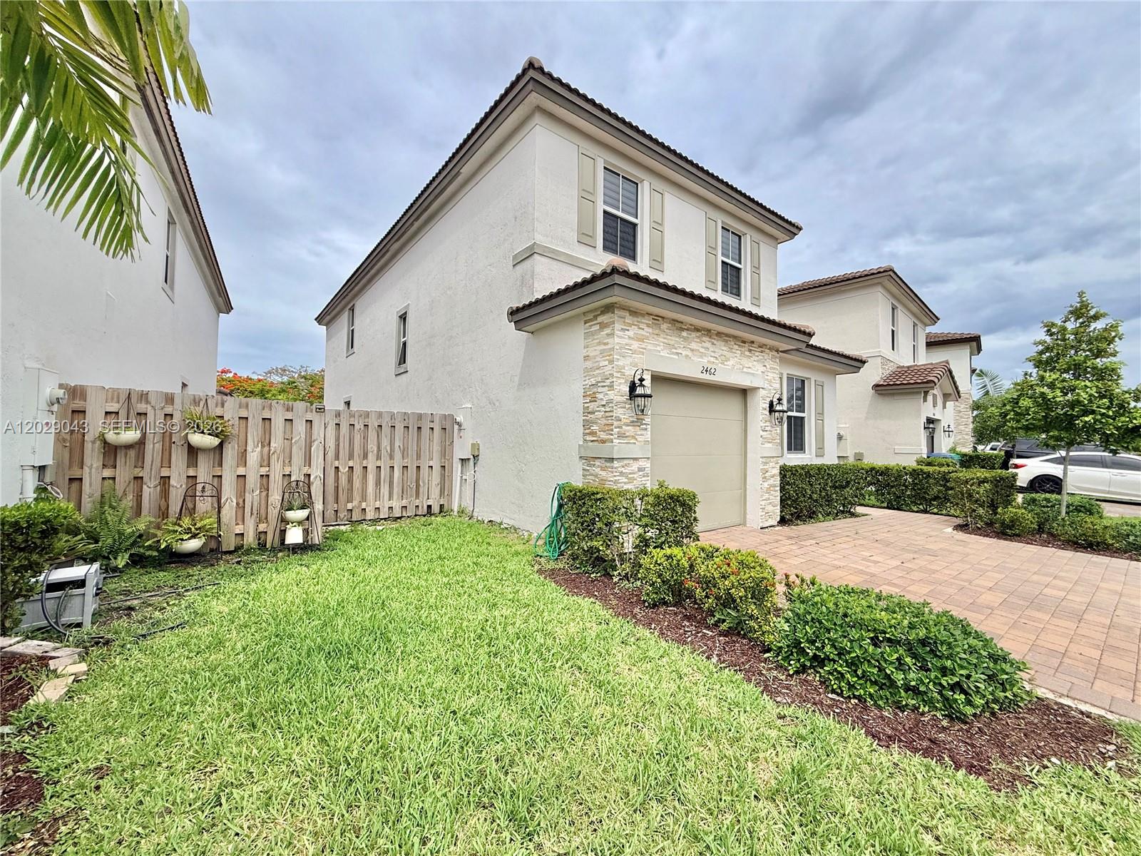 2462 NW 131st Circle