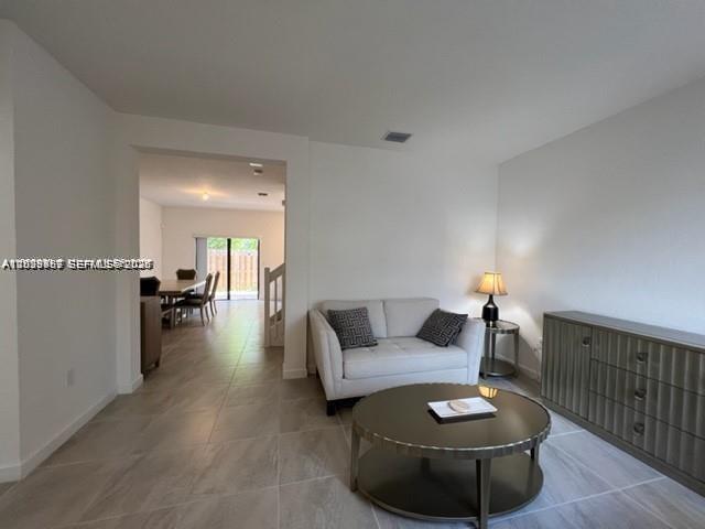 327 NE 208th Terrace