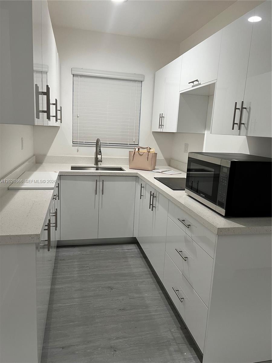 502 SW \u0026 510 27th Avenue