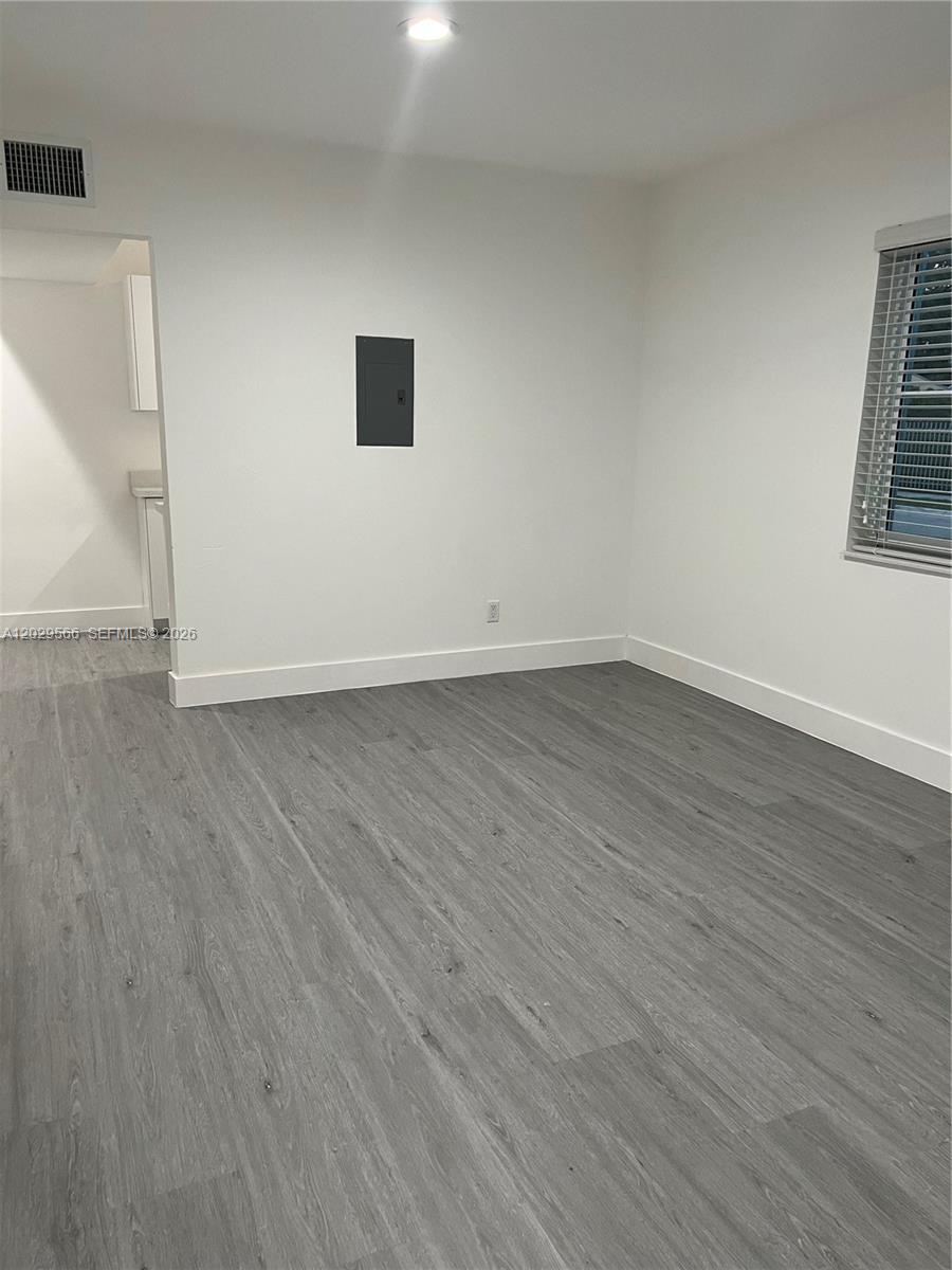 502 SW \u0026 510 27th Avenue