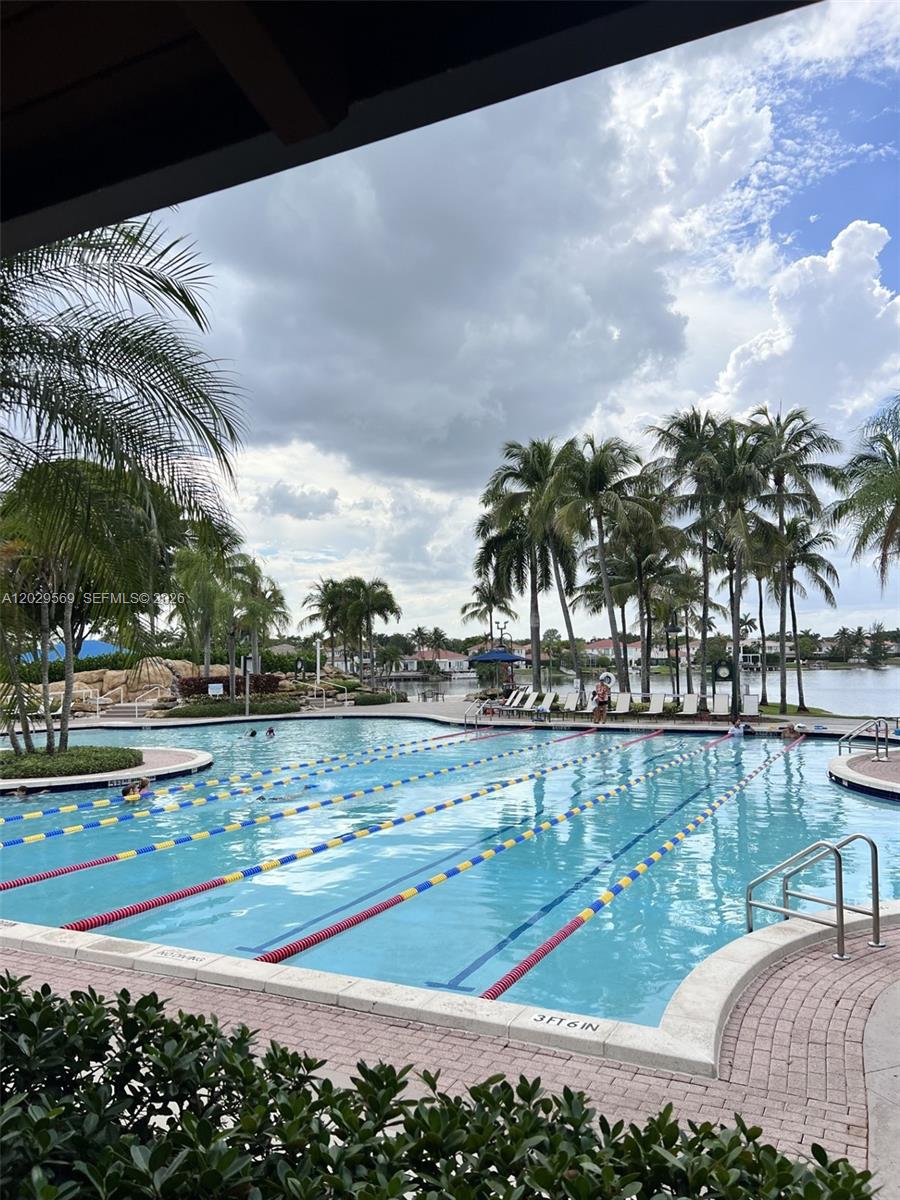 10750 NW 66th Street