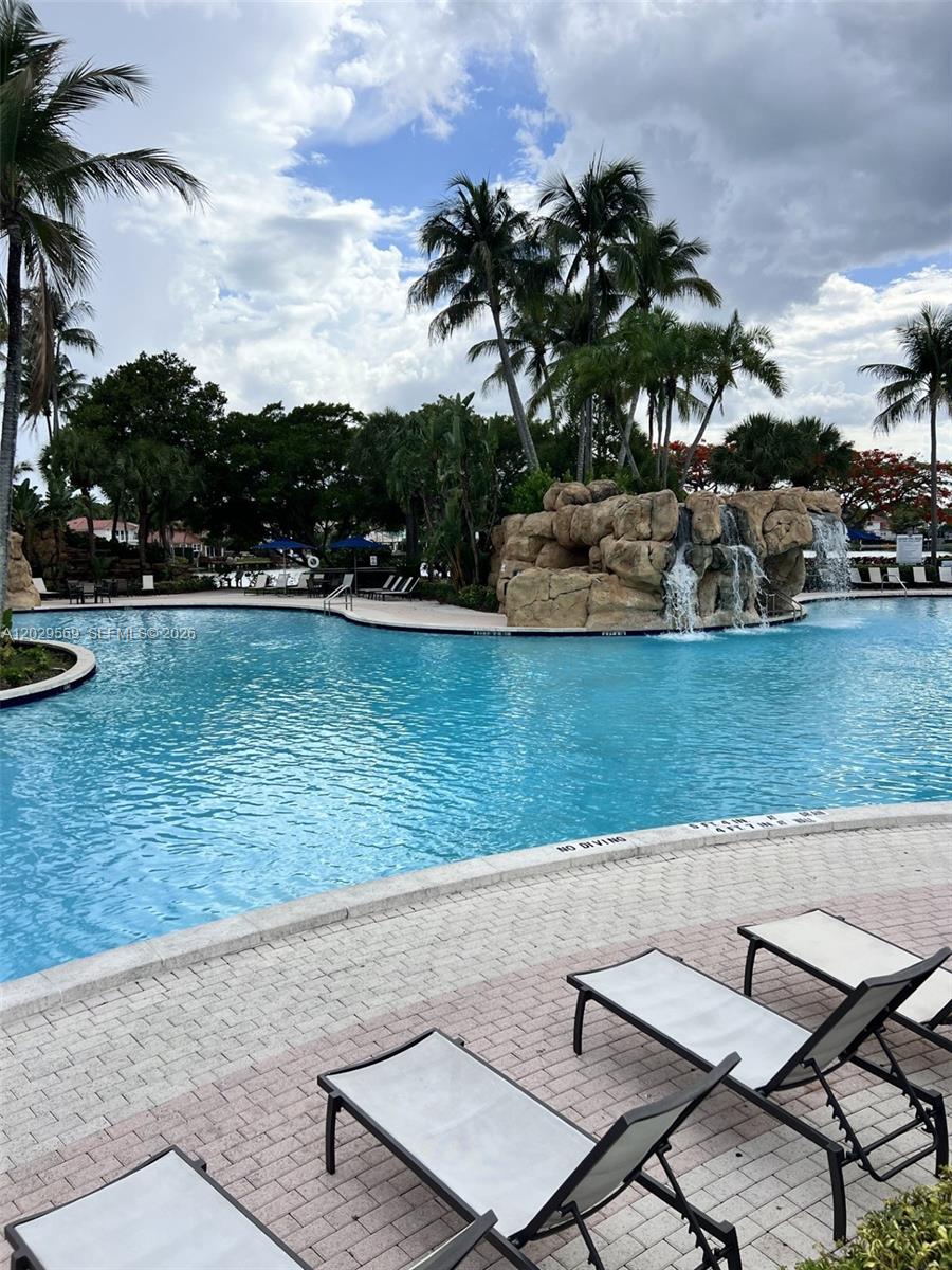 10750 NW 66th Street
