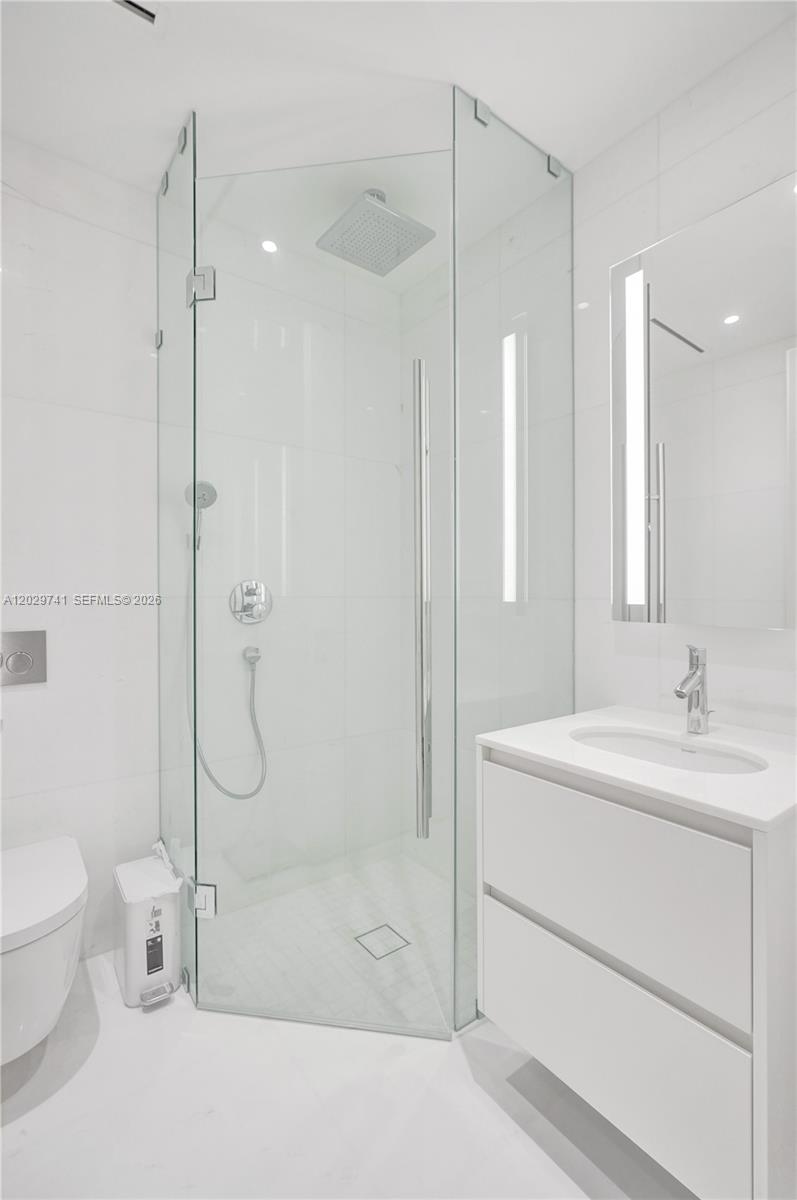 300 Biscayne Boulevard Way