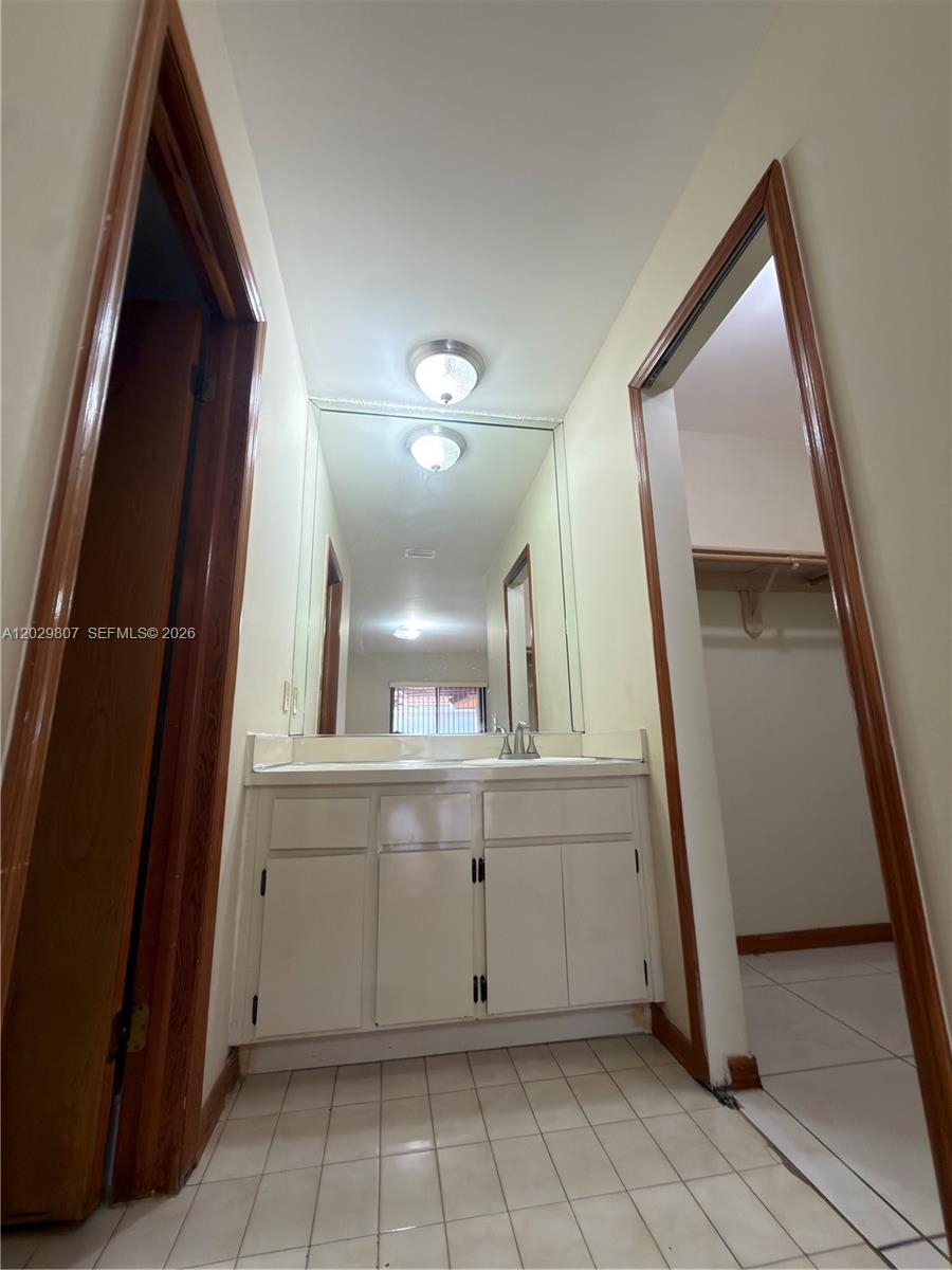 5890 SW 147th Court