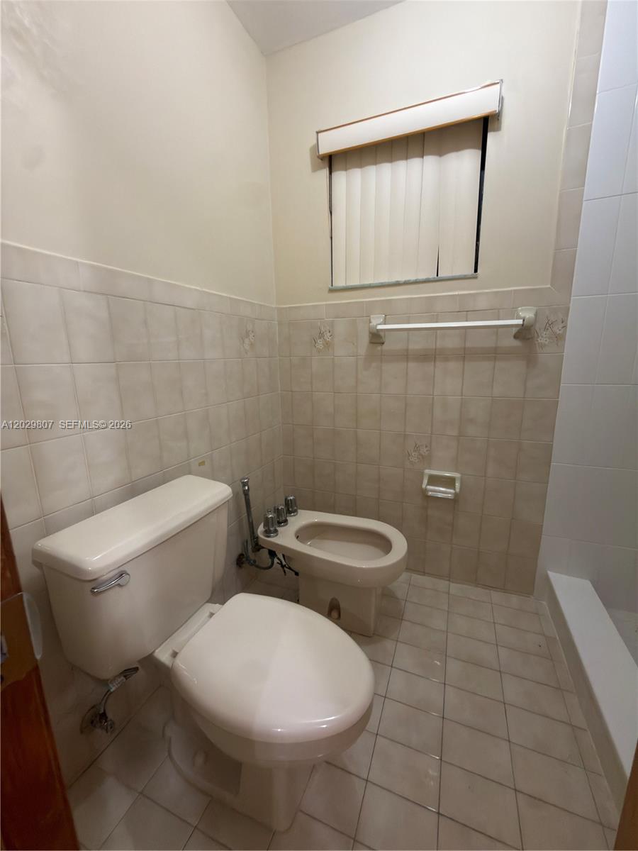 5890 SW 147th Court