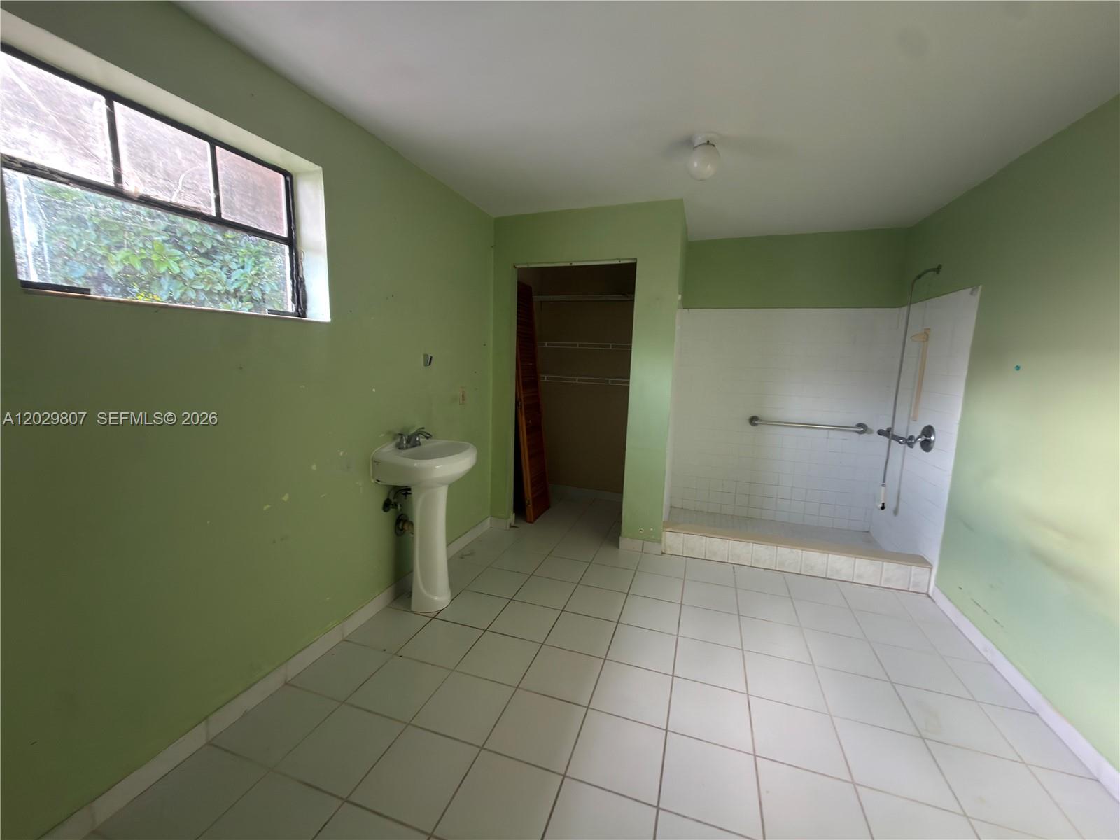 5890 SW 147th Court