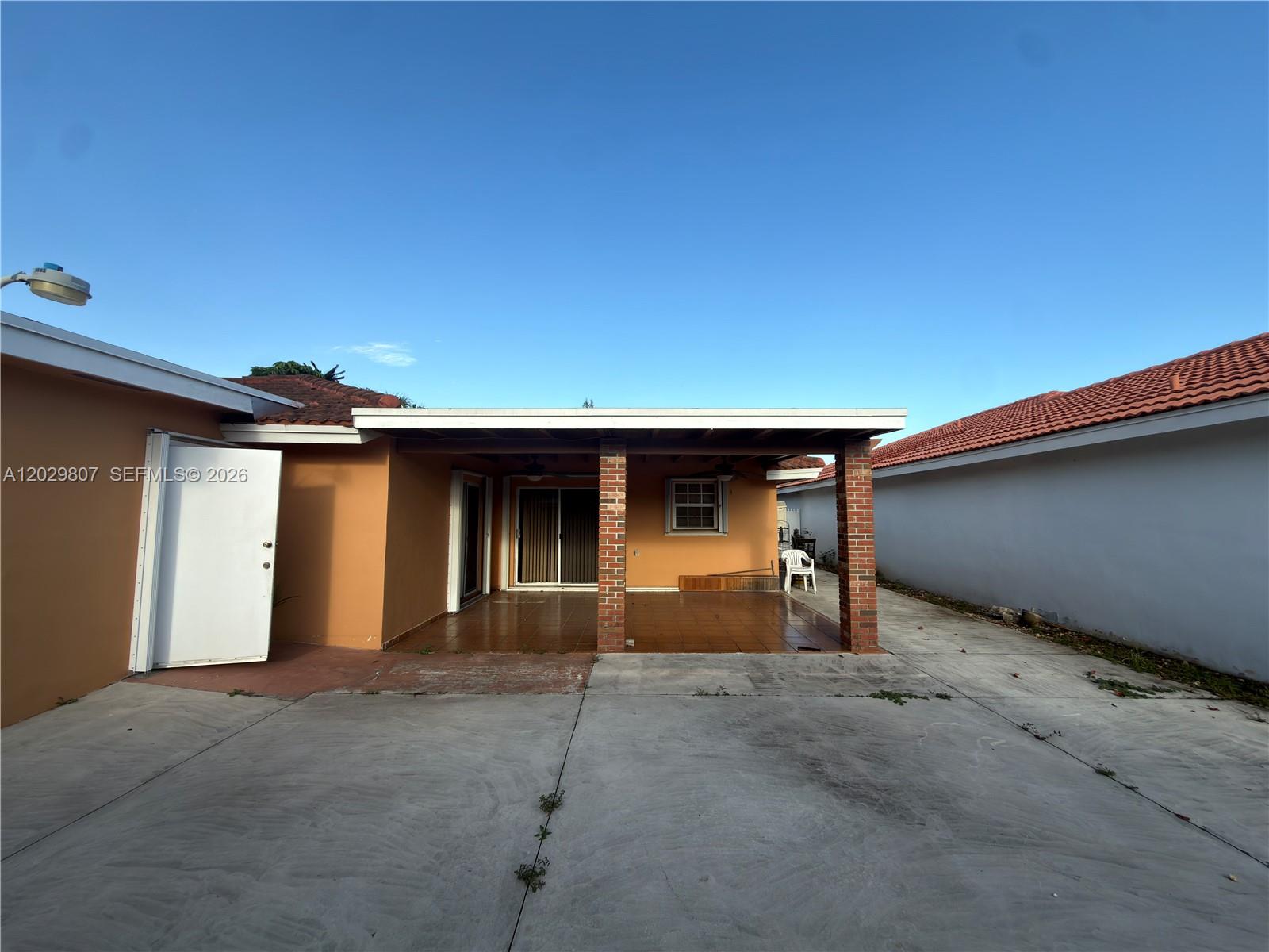 5890 SW 147th Court