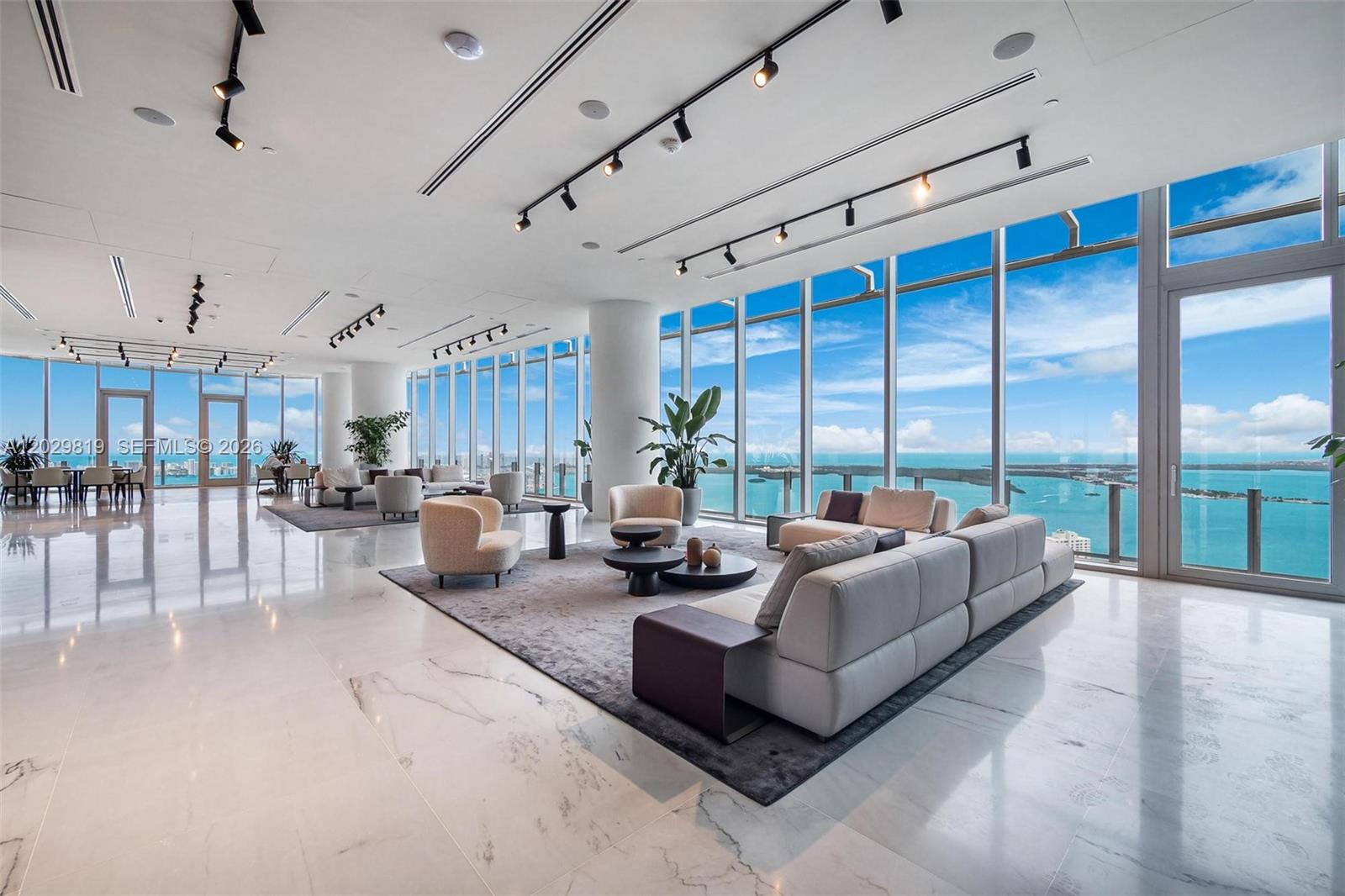 300 E Biscayne Blvd Way