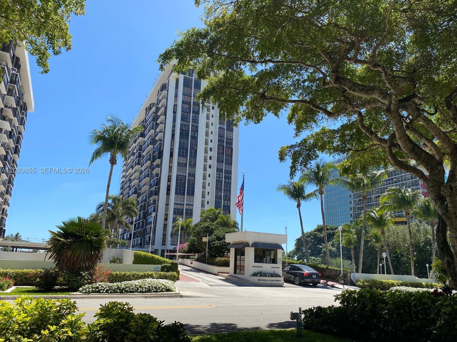 1925 Brickell Avenue