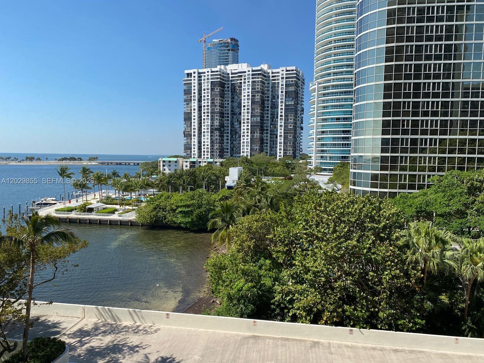 1925 Brickell Avenue