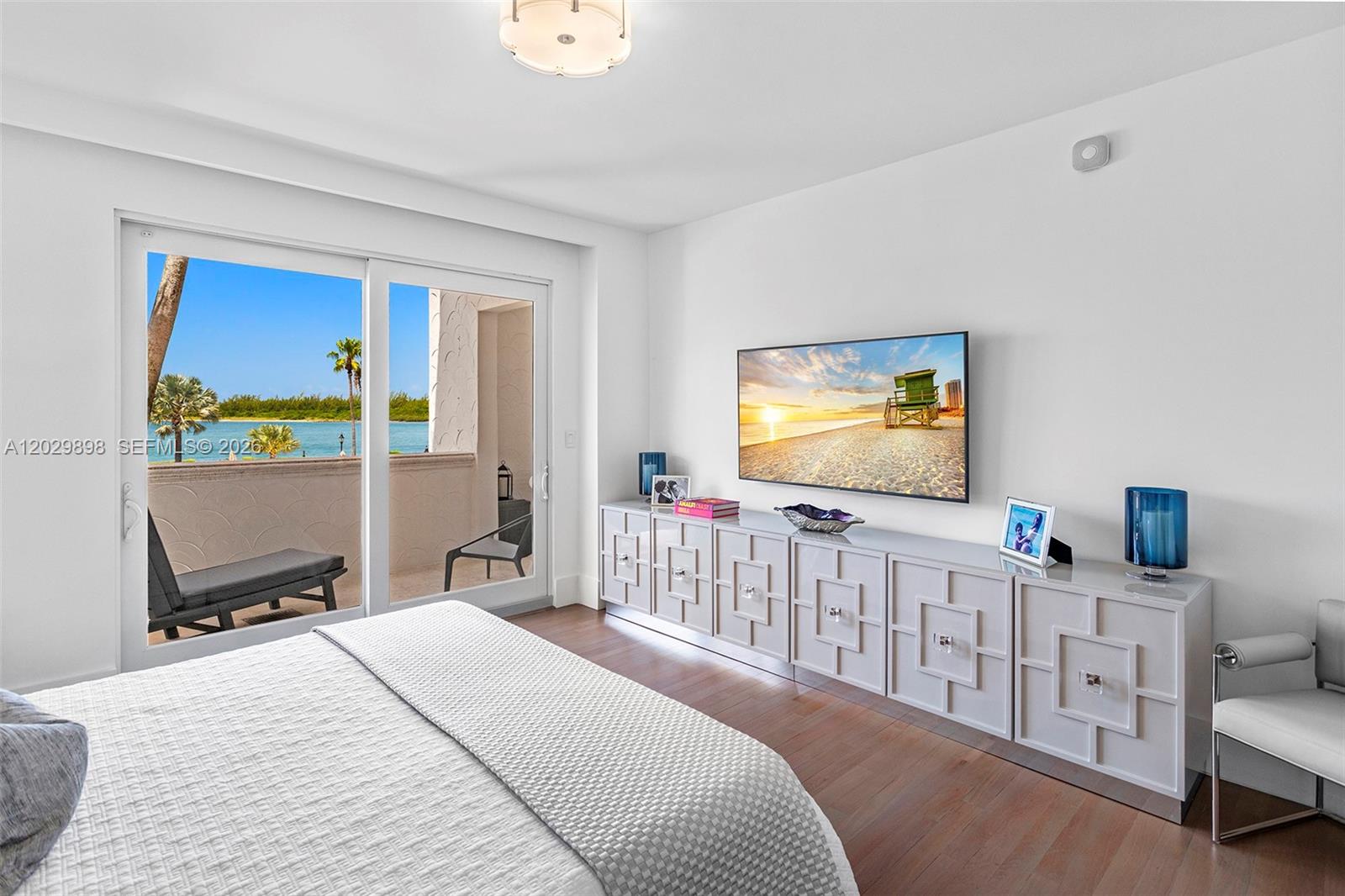 2122 Fisher Island Drive