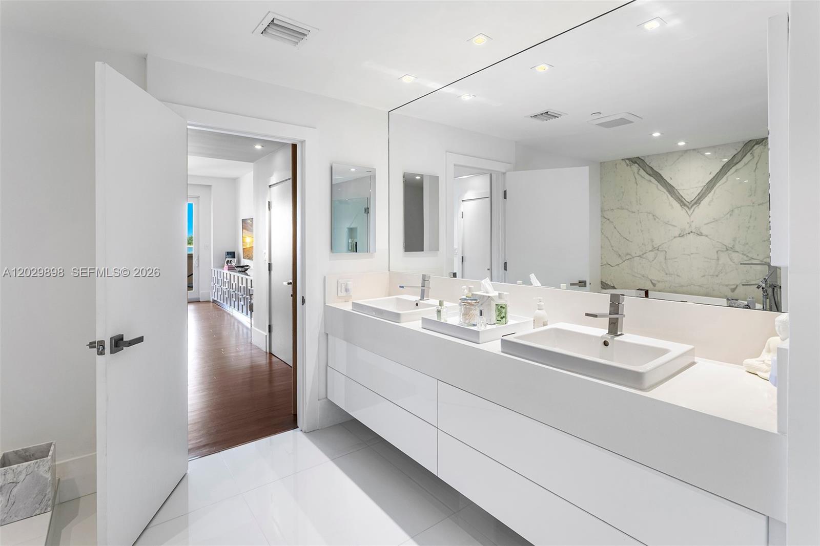 2122 Fisher Island Drive