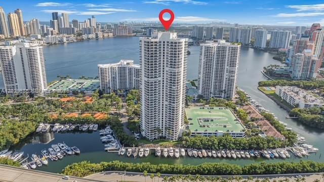 3500 Mystic Pointe Drive