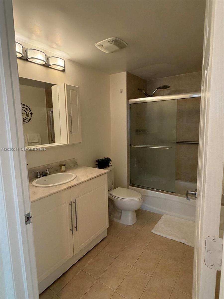 275 NE 18th