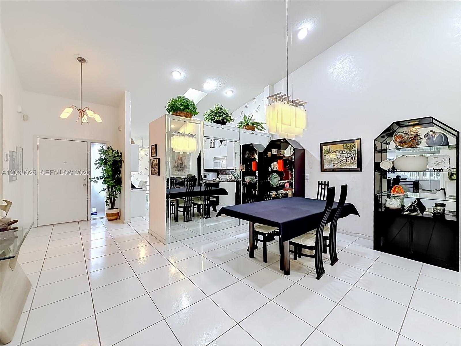 5591 Royal Lake Circle