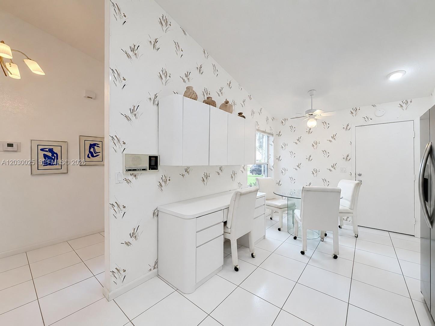 5591 Royal Lake Circle