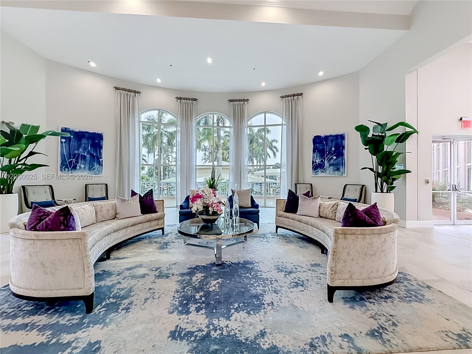 5591 Royal Lake Circle