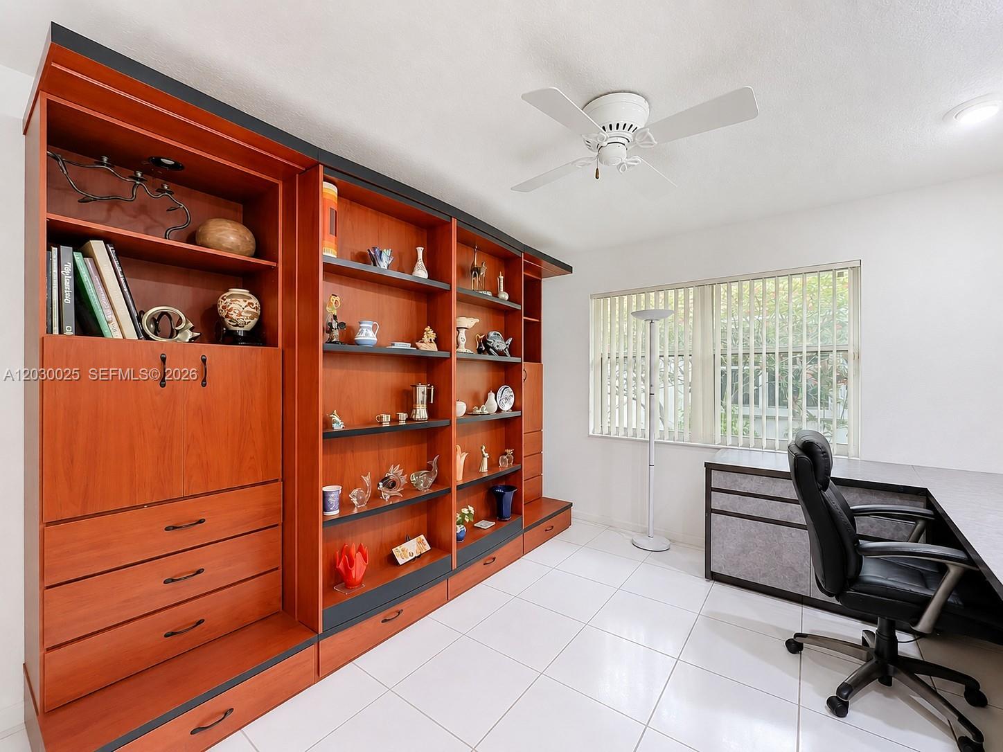 5591 Royal Lake Circle