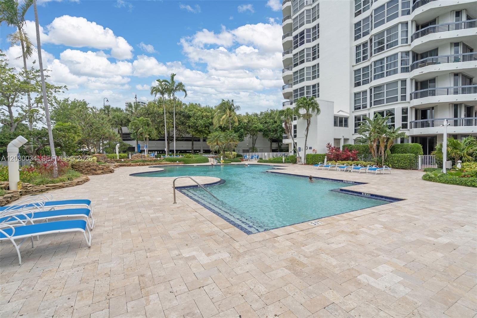3500 Mystic Pointe Drive