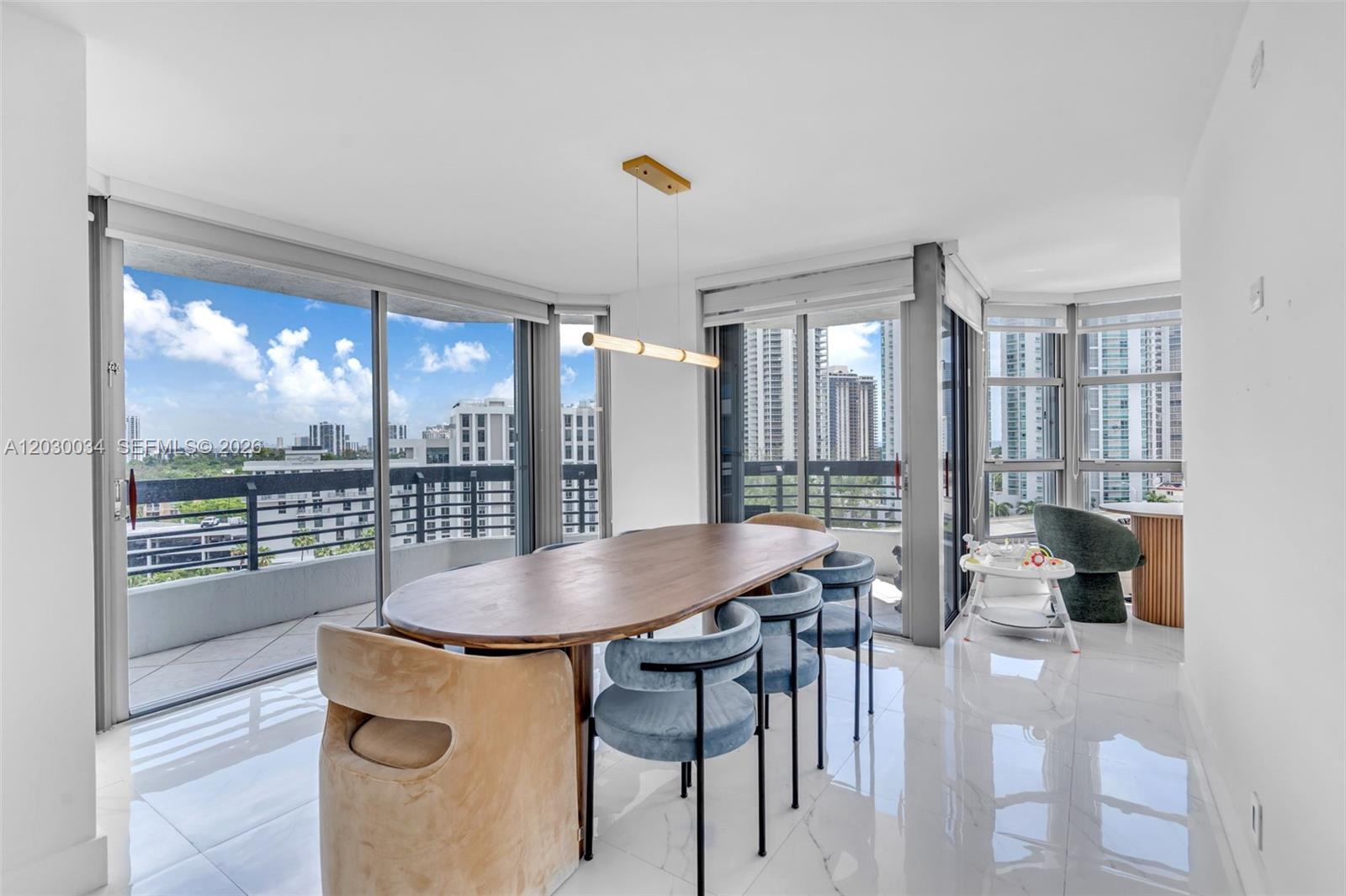 3500 Mystic Pointe Drive