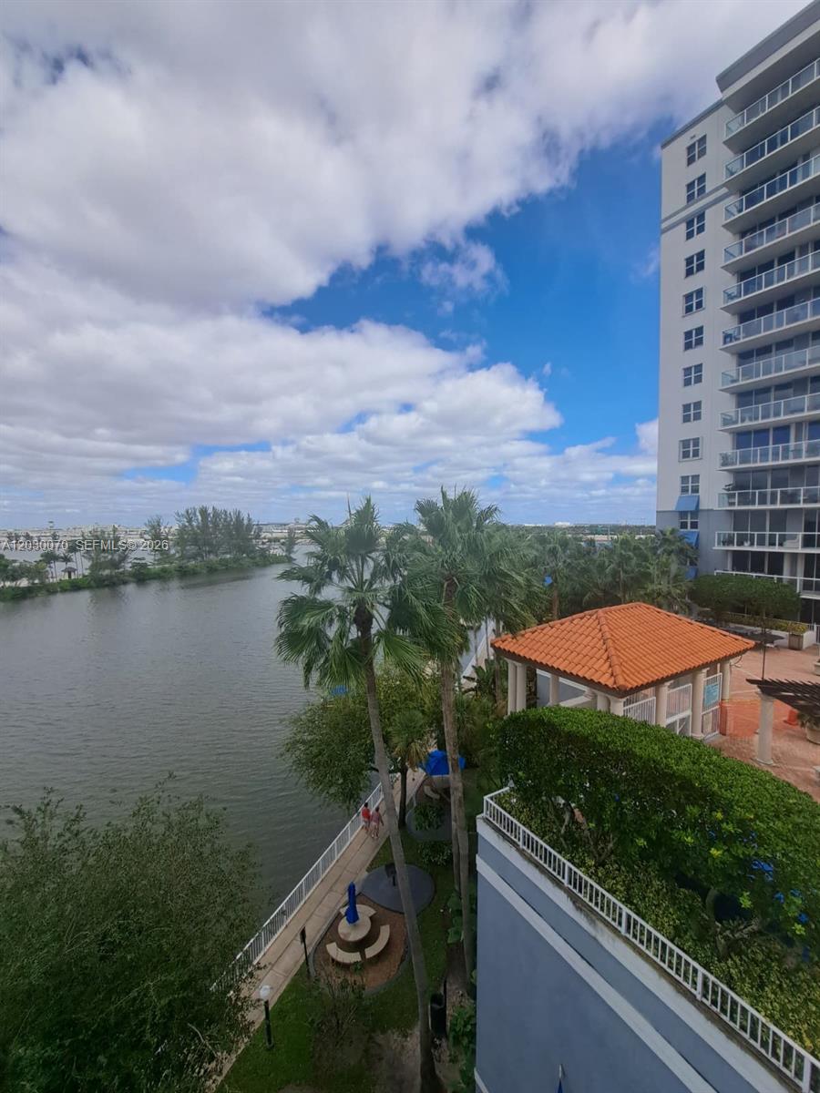 5085 NW 7th Street