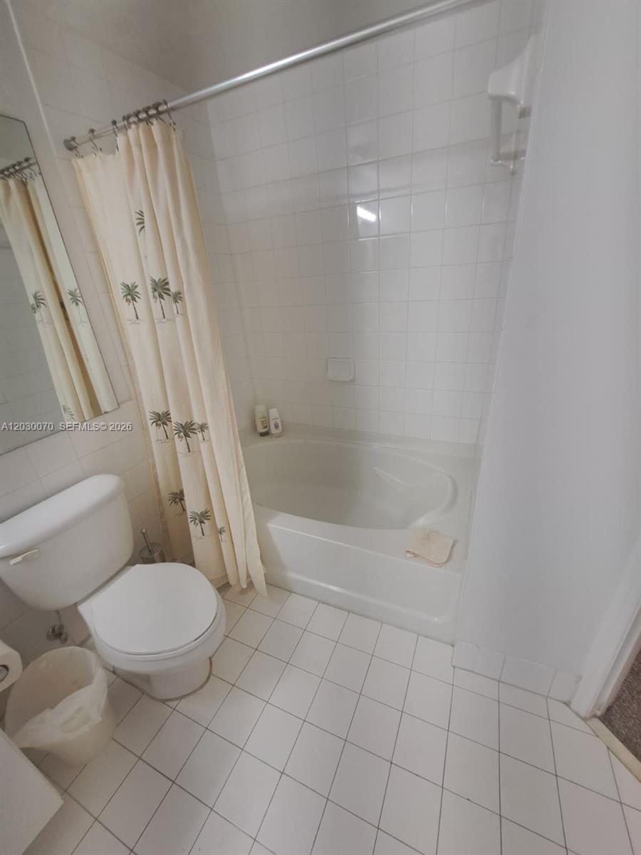 5085 NW 7th Street