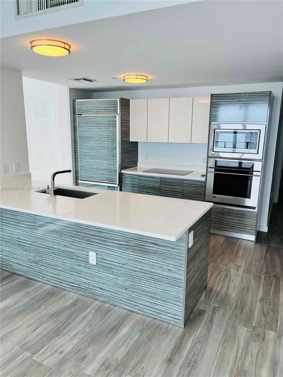 460 NE 28th Street
