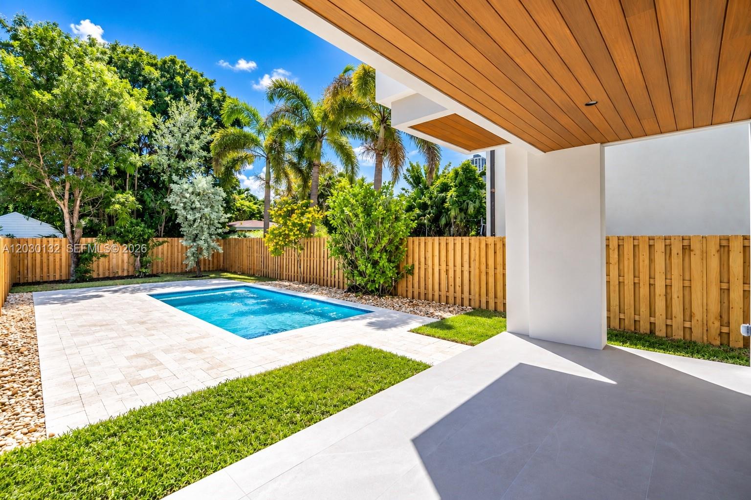 2841 SW 38th Court