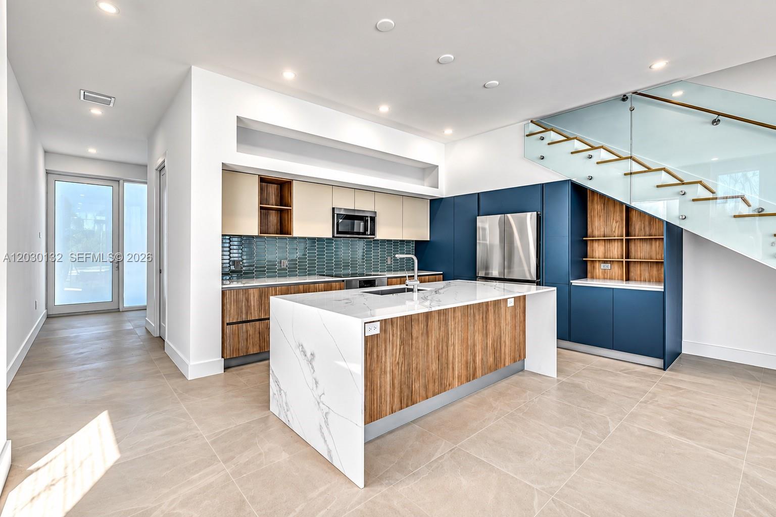 2841 SW 38th Court