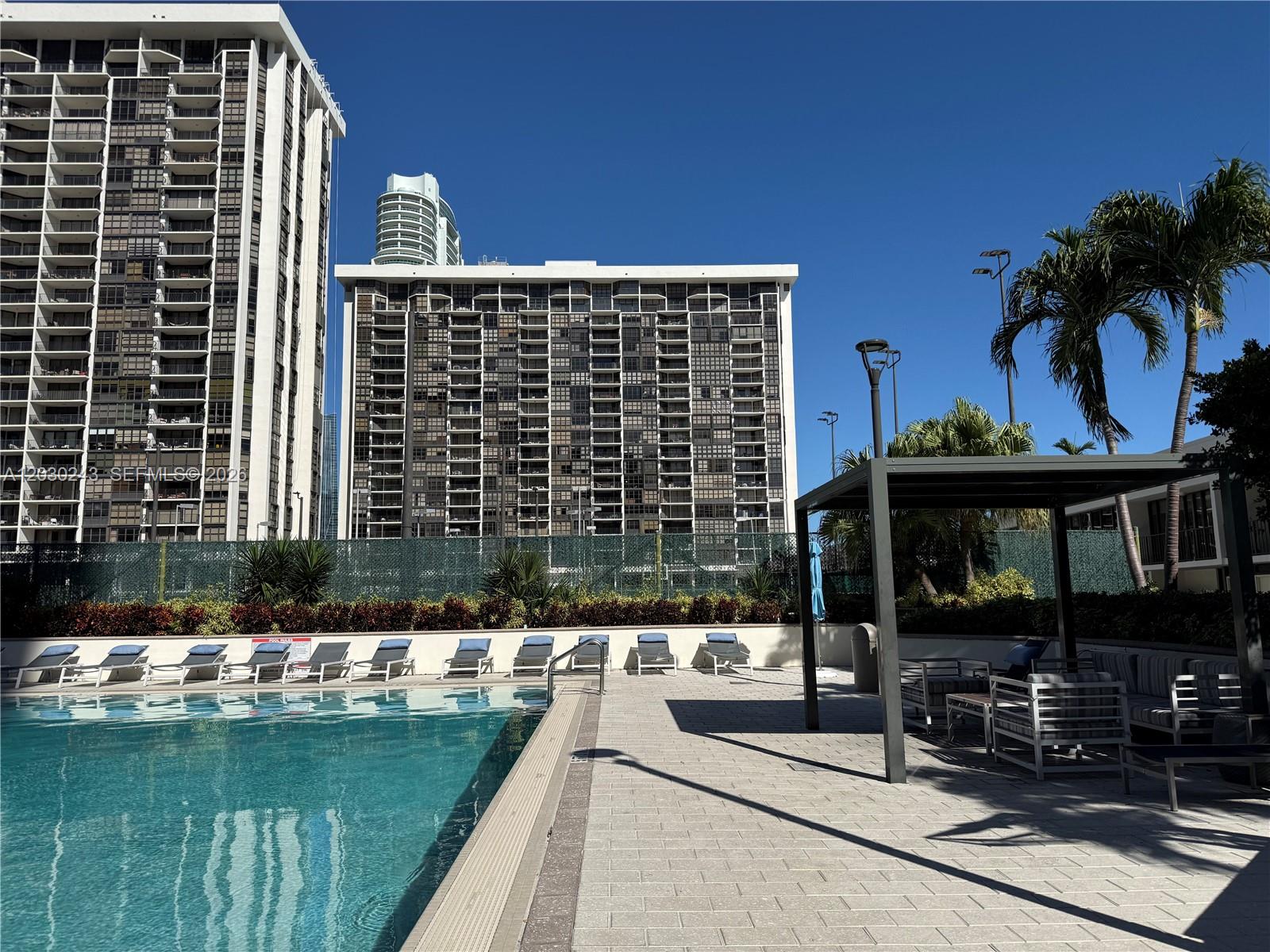 1925 Brickell Avenue