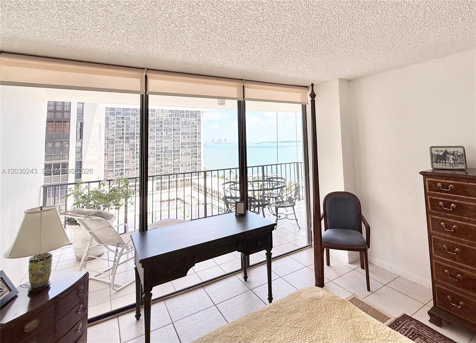 1925 Brickell Avenue