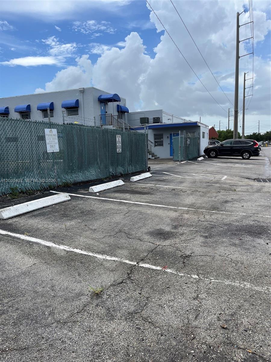 2930 NW 17th Terrace